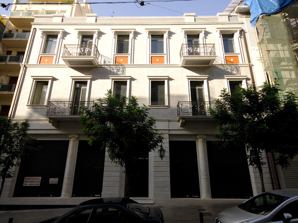 mixed use building mitropoleos