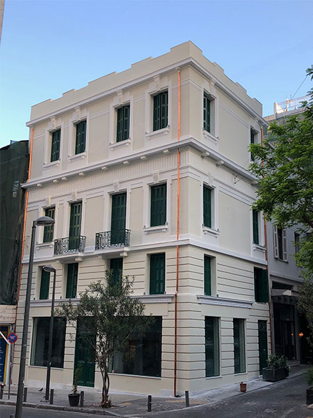 mixed use building mitropoleos 30 str