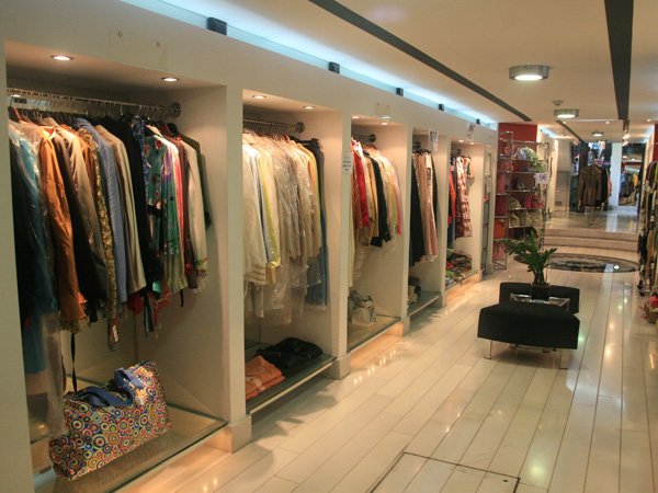 dressing room shop